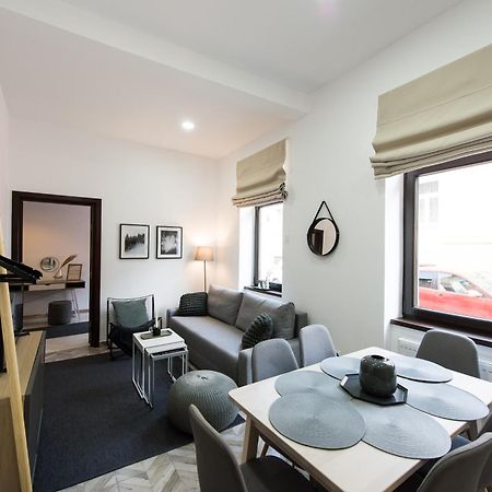 ブラショフCharming Old Town Flat With Mountain Viewアパートメント エクステリア 写真