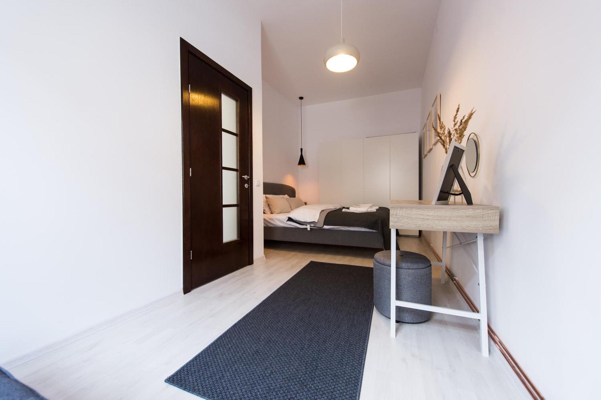 ブラショフCharming Old Town Flat With Mountain Viewアパートメント エクステリア 写真